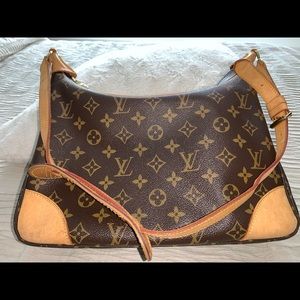 Louis Vuitton Boulogne 30 - PRICE FIRM